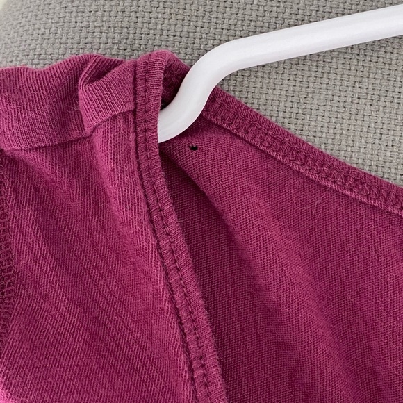 Loft basic maroon basic tee - Picture 3 of 3